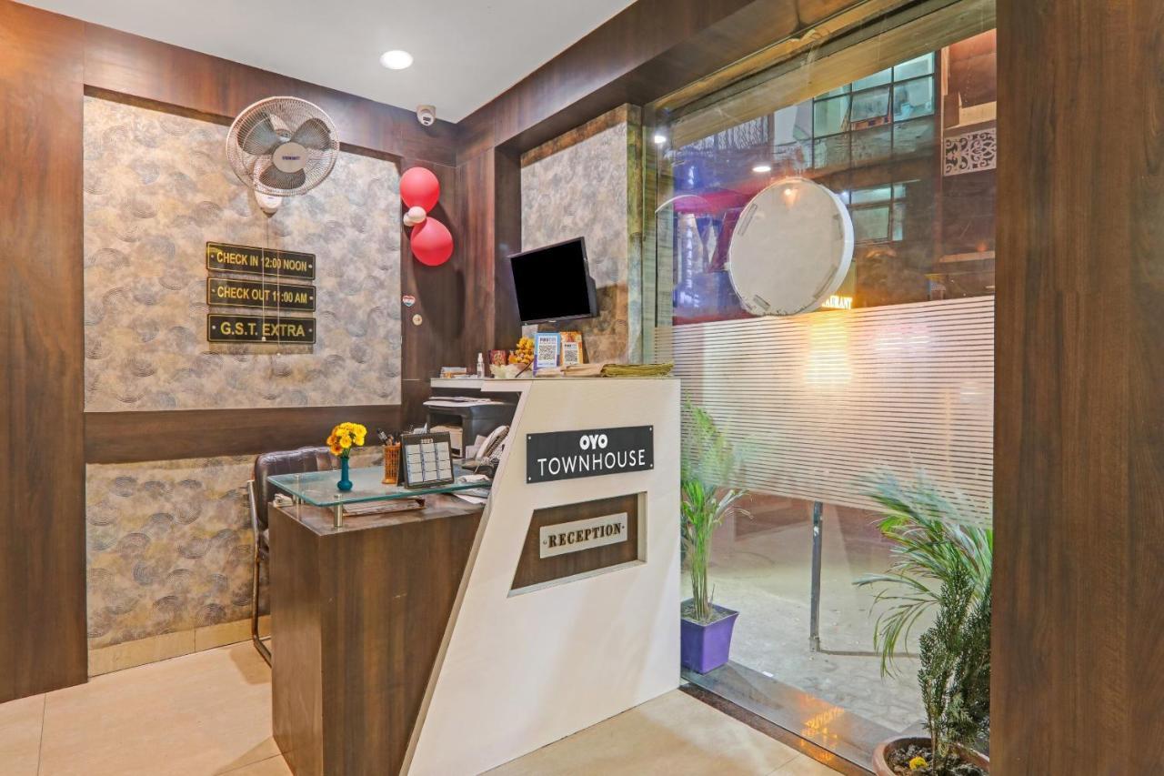 Townhouse 1182 Hotel Tirupati Galaxy Канпур Экстерьер фото