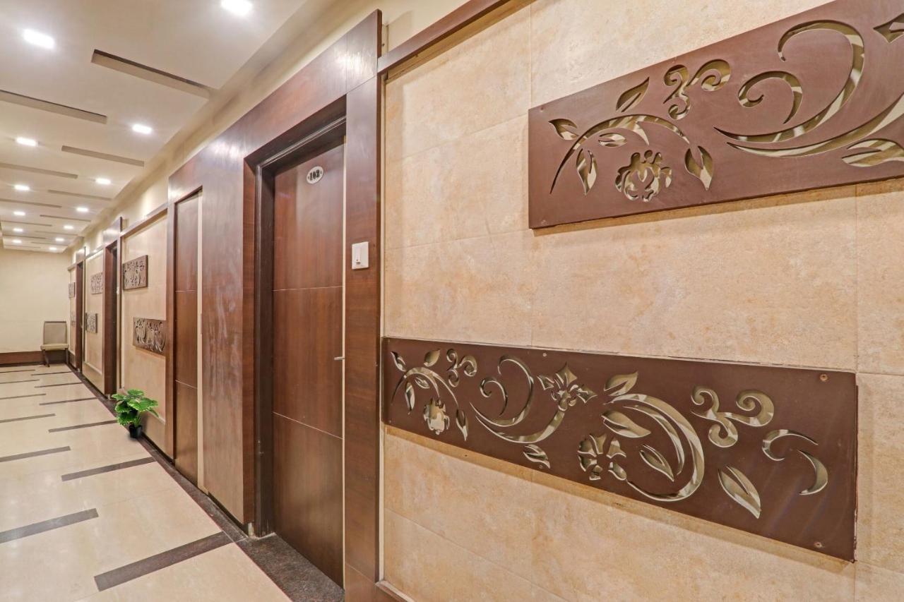Townhouse 1182 Hotel Tirupati Galaxy Канпур Экстерьер фото
